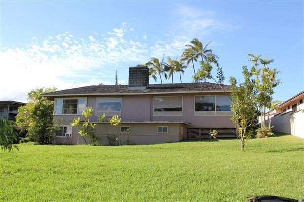 Aiea House: 99-1215 Aiea Hts Drive