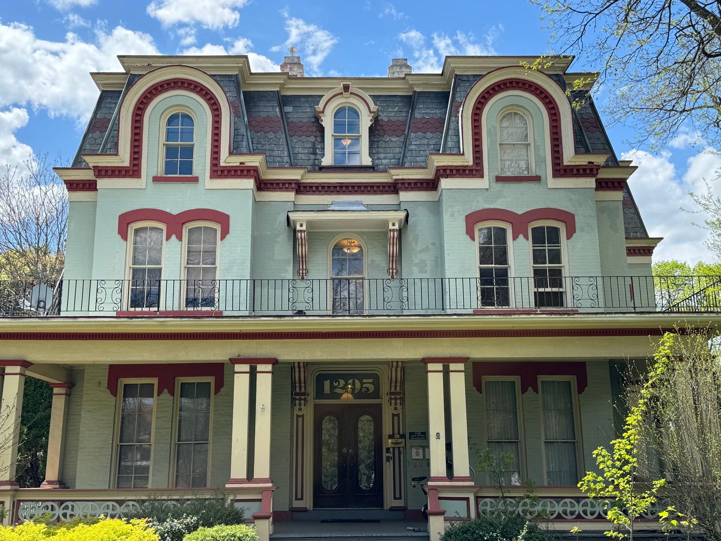 Rochester Apartment: 1295 Lake Ave