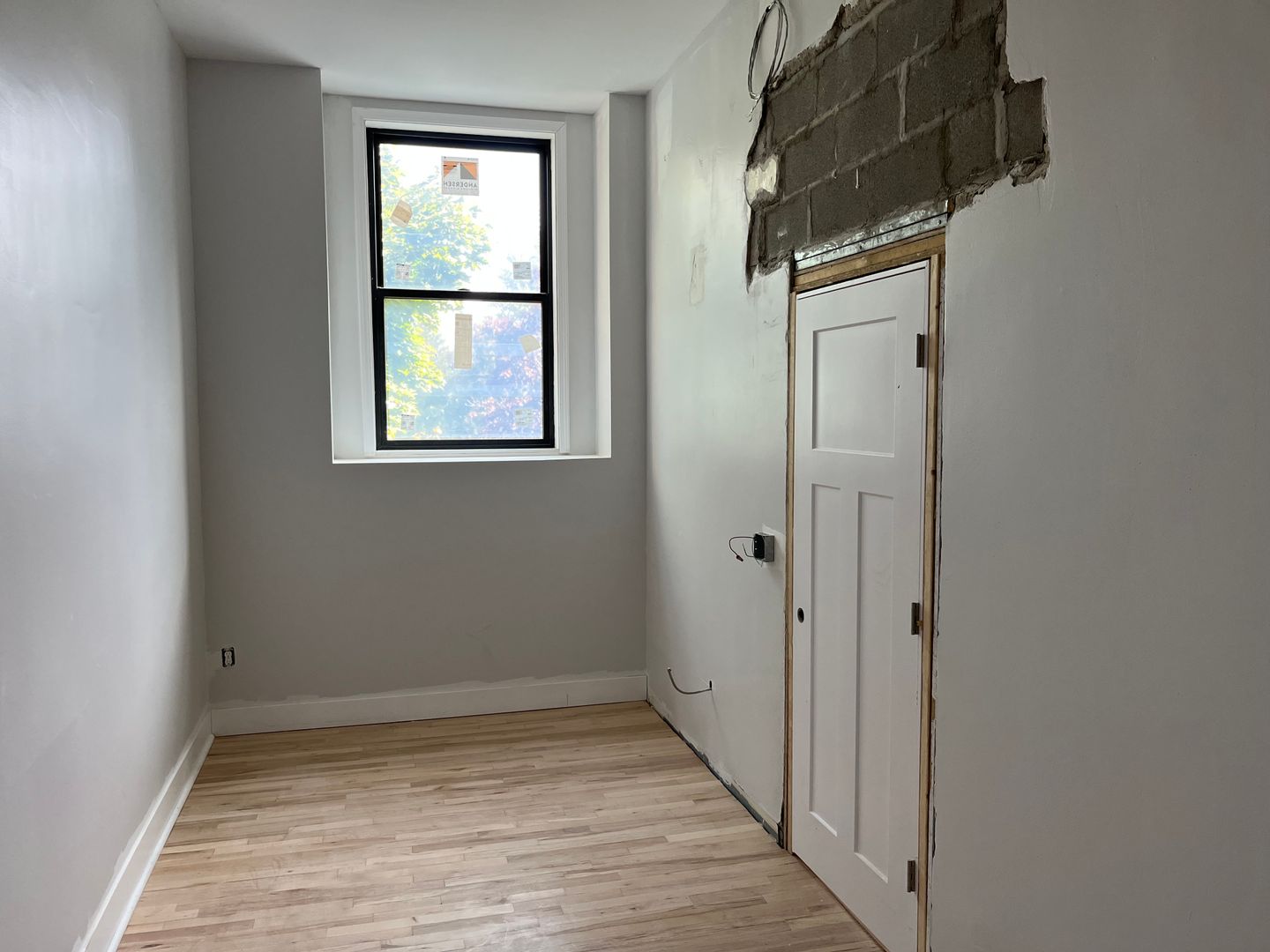 Lansing Apartment: 1030 S. Holmes St.