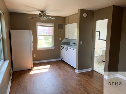 Welcome to 124 West South Street Lansing MI 48910!! – photo 1