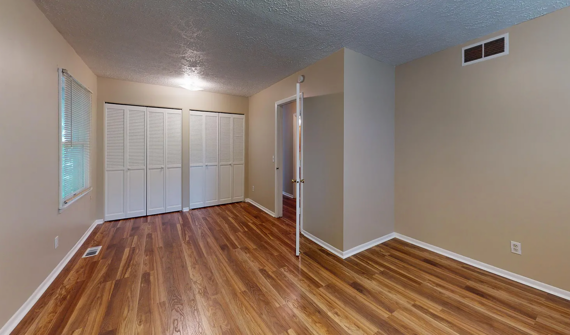 2737/41 Stoneleigh Drive 2737 Stoneleigh, Lansing, MI 48910