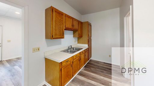 Welcome to 128 1/2 S Hosmer Lansing, MI 48912!! – photo 1