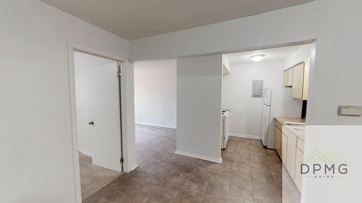 Welcome to 319 E. Hillsdale St. Lansing, MI 48933!! – photo 1