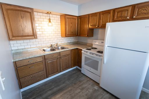 Welcome to 2917 Harwick Dr. Lansing MI 48917!! – photo 1