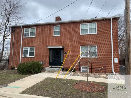 Welcome to 124 West South Street Lansing MI 48910!! – photo 1