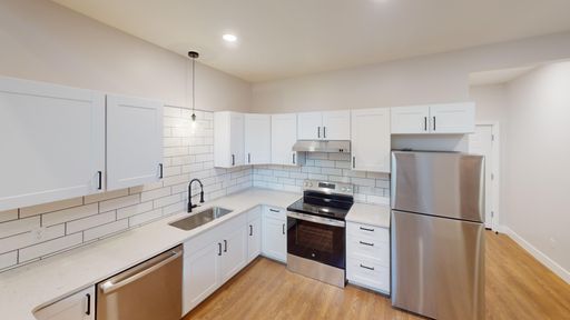 Blackboard District at Homes St School Apartments – photo 1