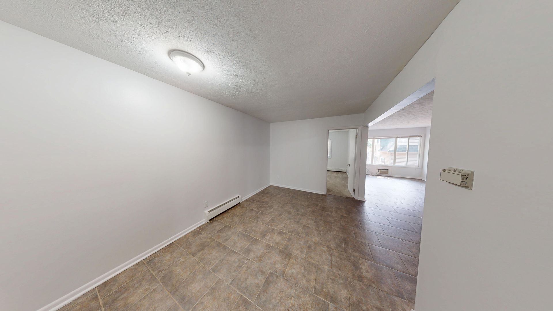 319 E Hillsdale 4 of 12