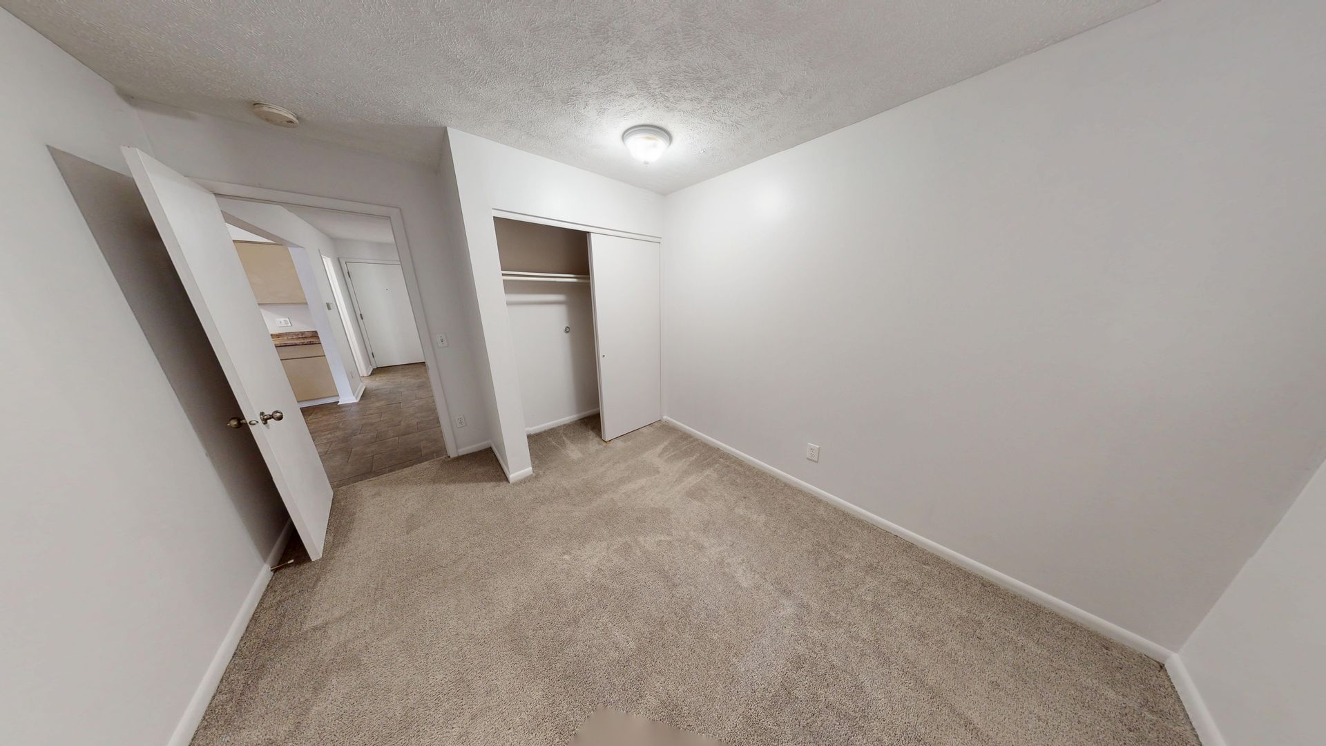 319 E Hillsdale 2 of 12
