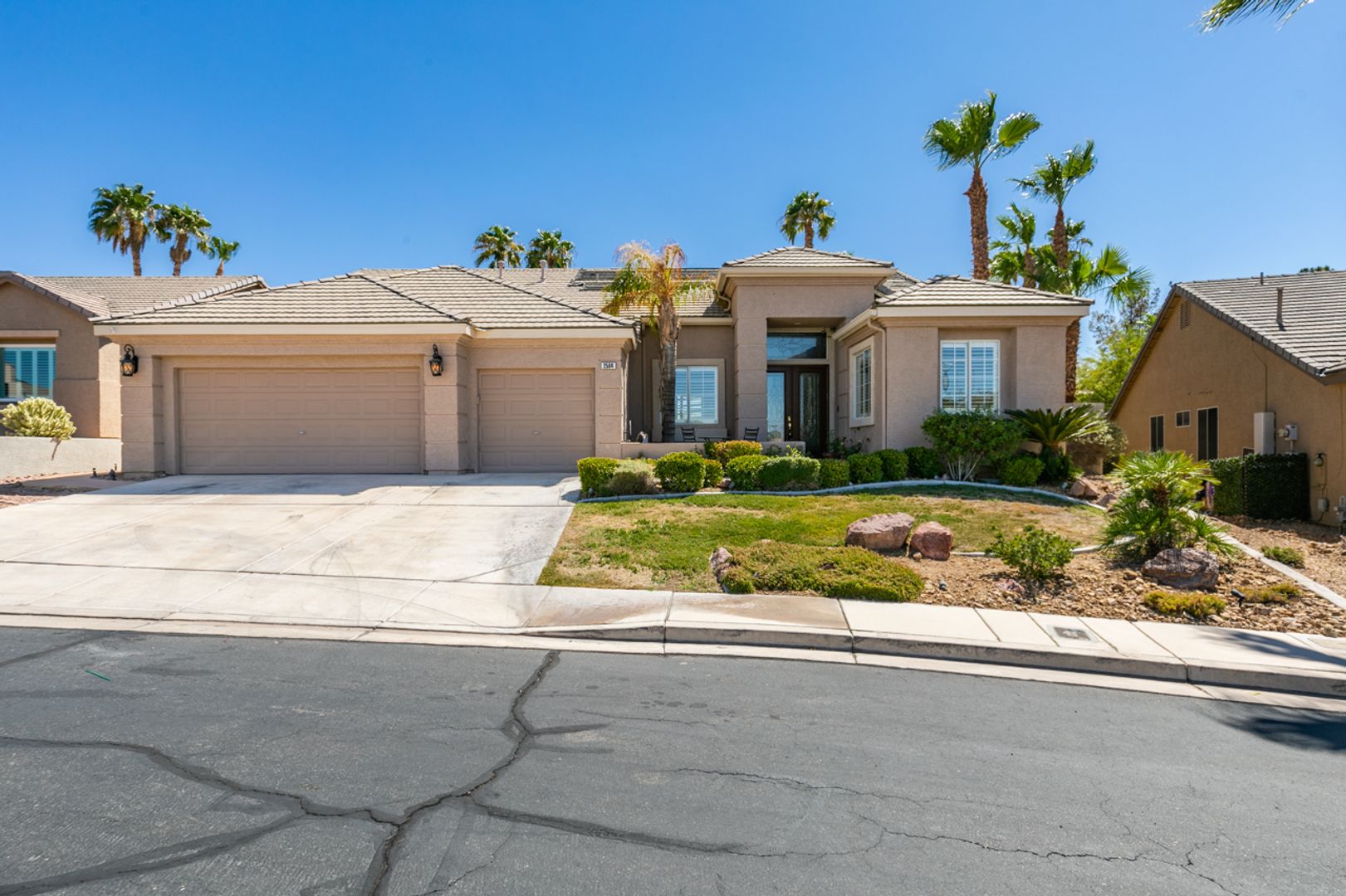 Henderson House: 2504 Silver Beach Dr.