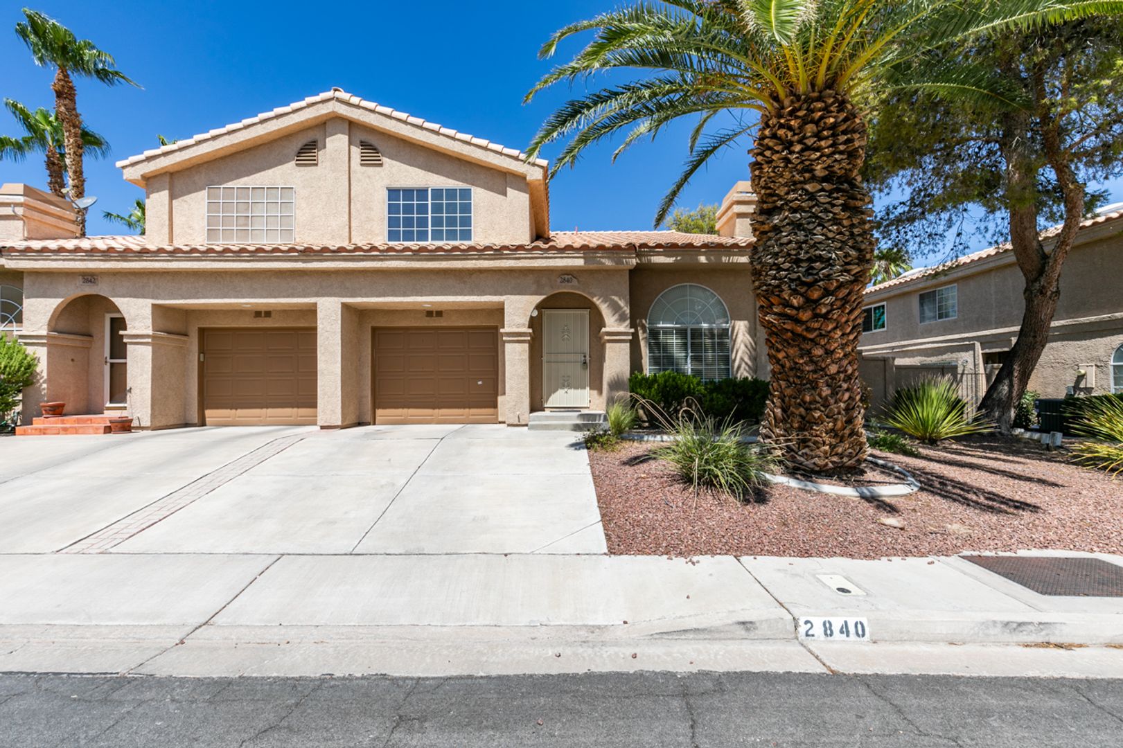 Henderson Townhome: 2840 Cool Water Dr.