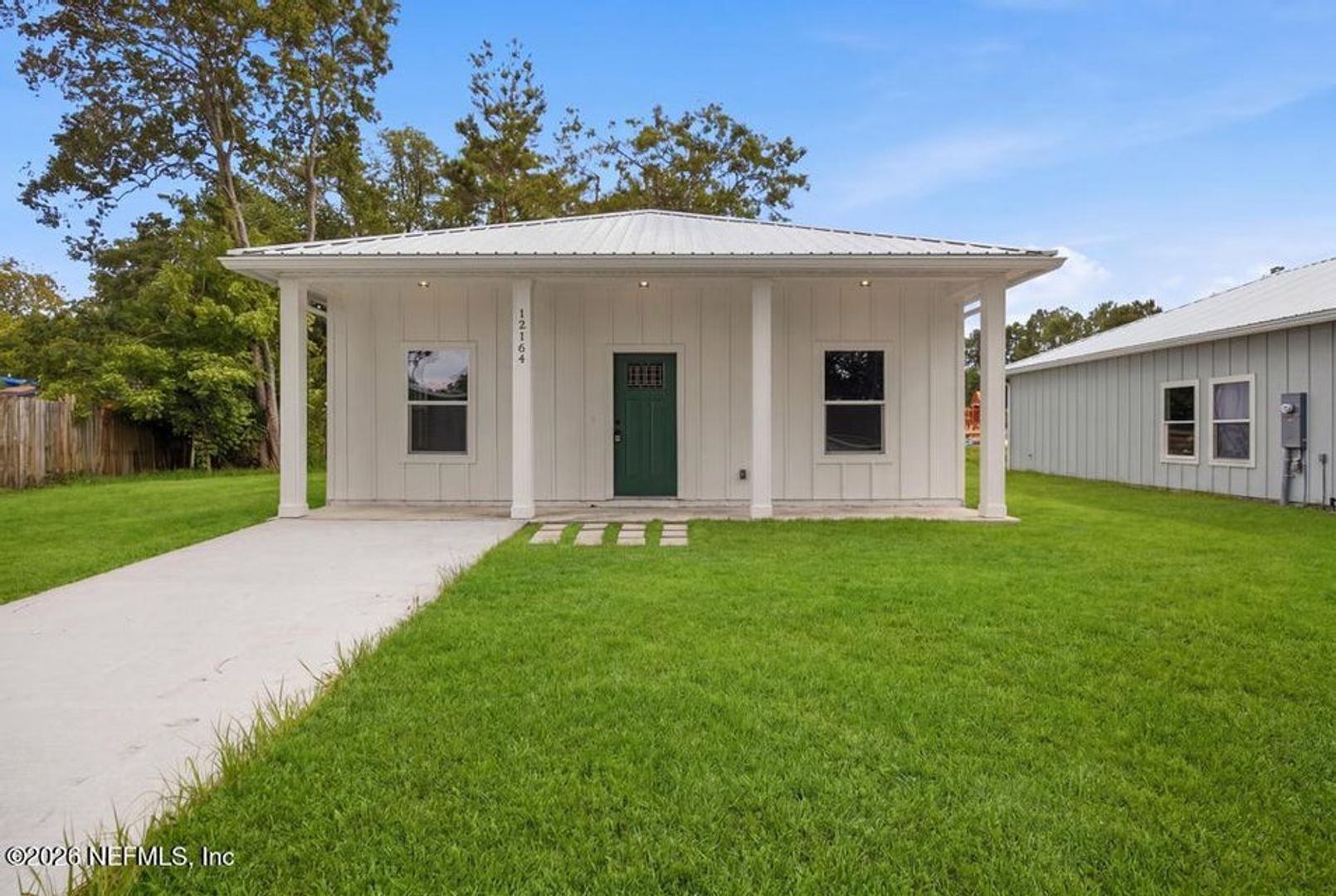 Jacksonville House: 12164 Lyons St