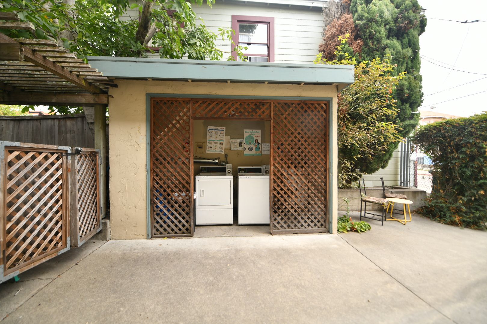 Berkeley Apartment: 3053 Dohr Street
