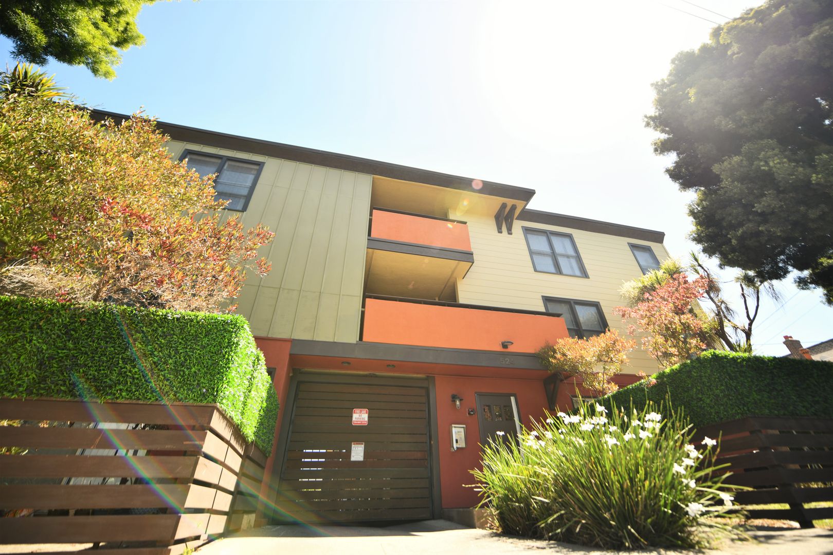 Oakland Apartment: 524 E. 17th Street