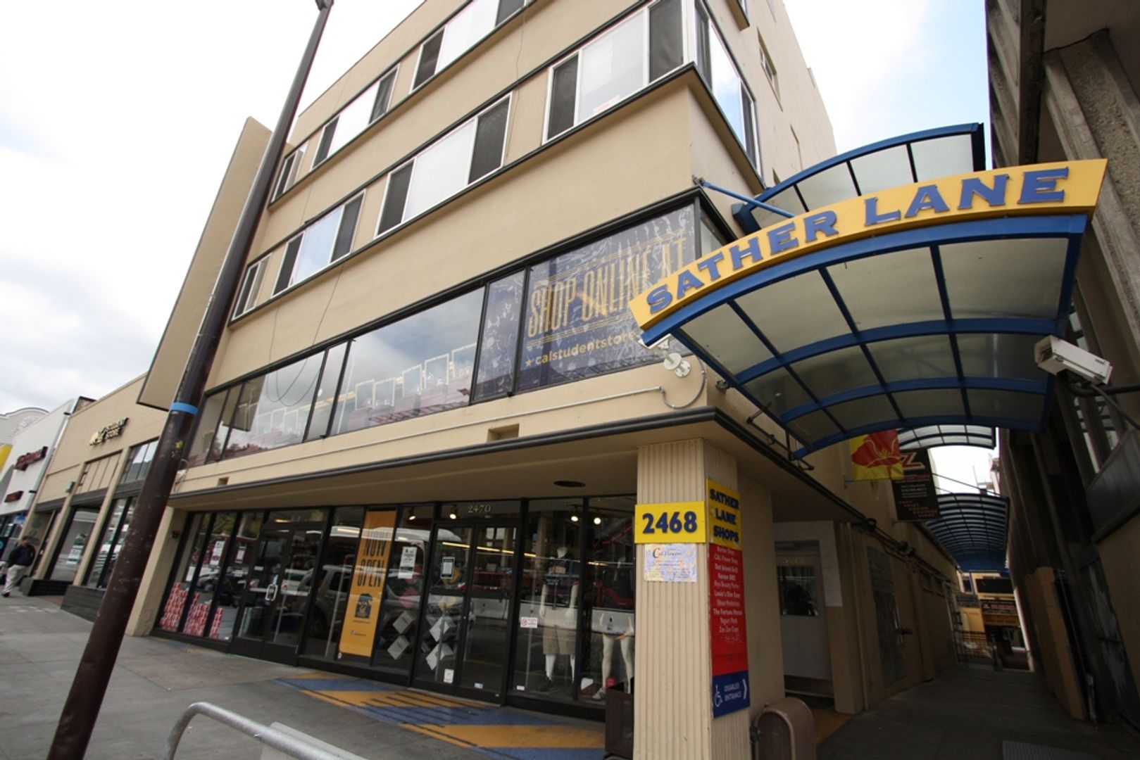 Berkeley Apartment: 2468 Bancroft Way