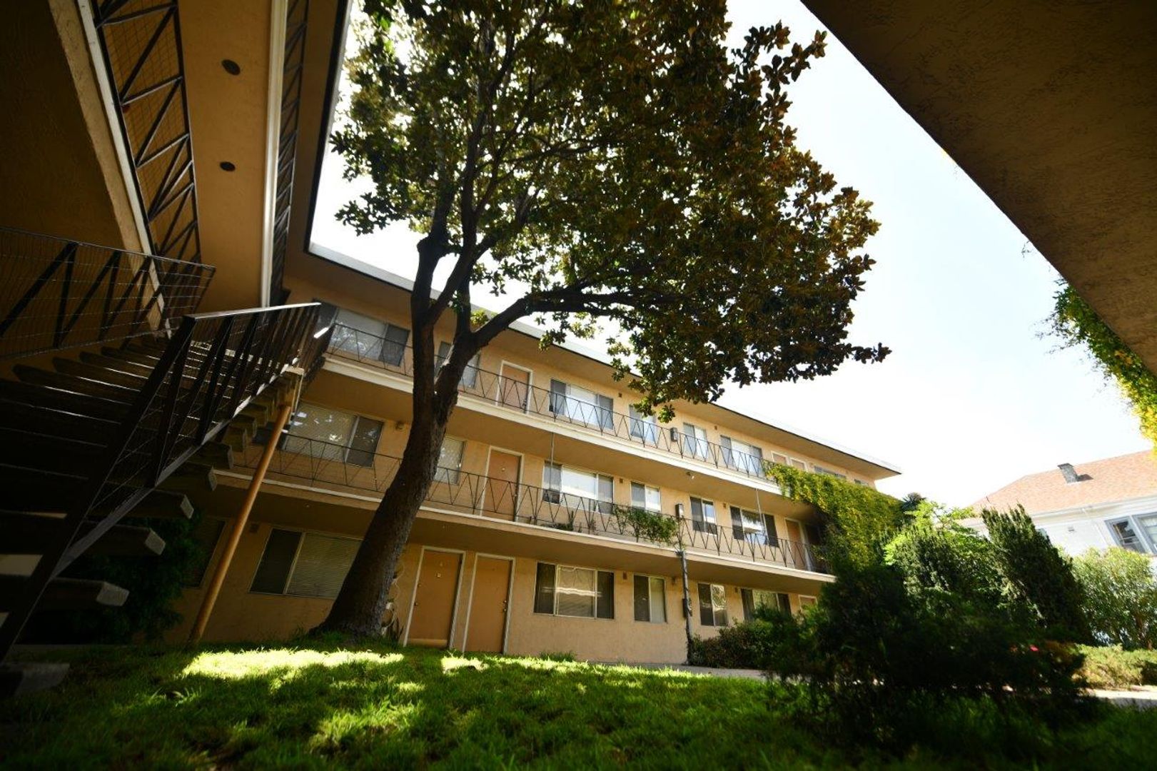 Oakland Apartment: 411 E. 17th Street