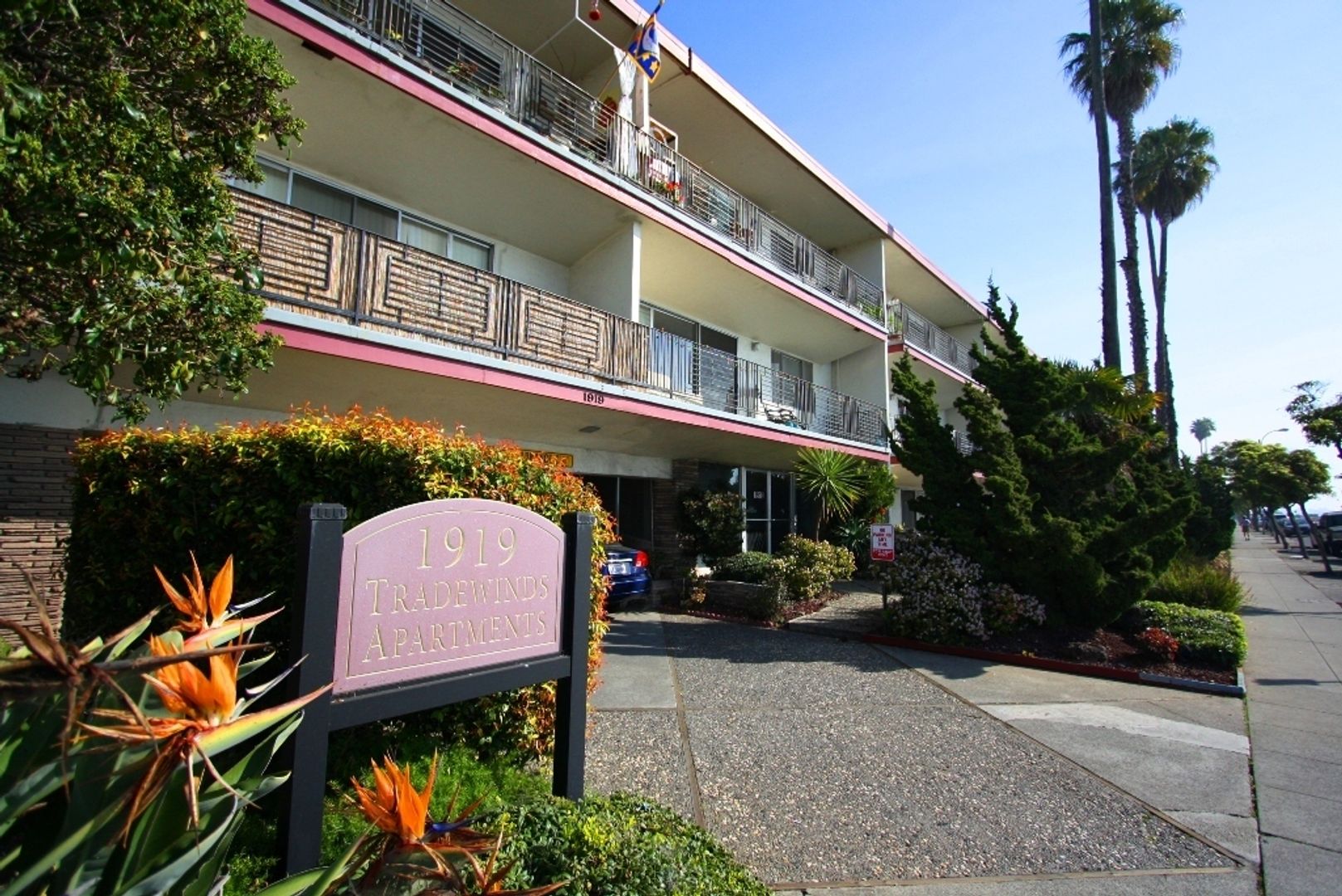 Alameda Apartment: 1919 Shoreline Drive