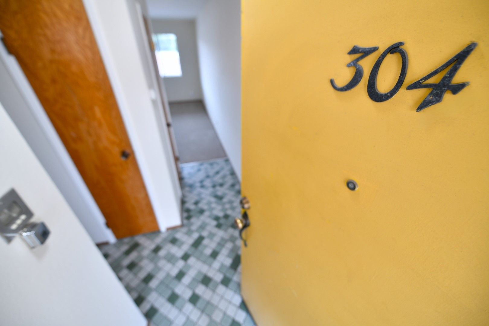 Berkeley Apartment: 2537 Regent Street