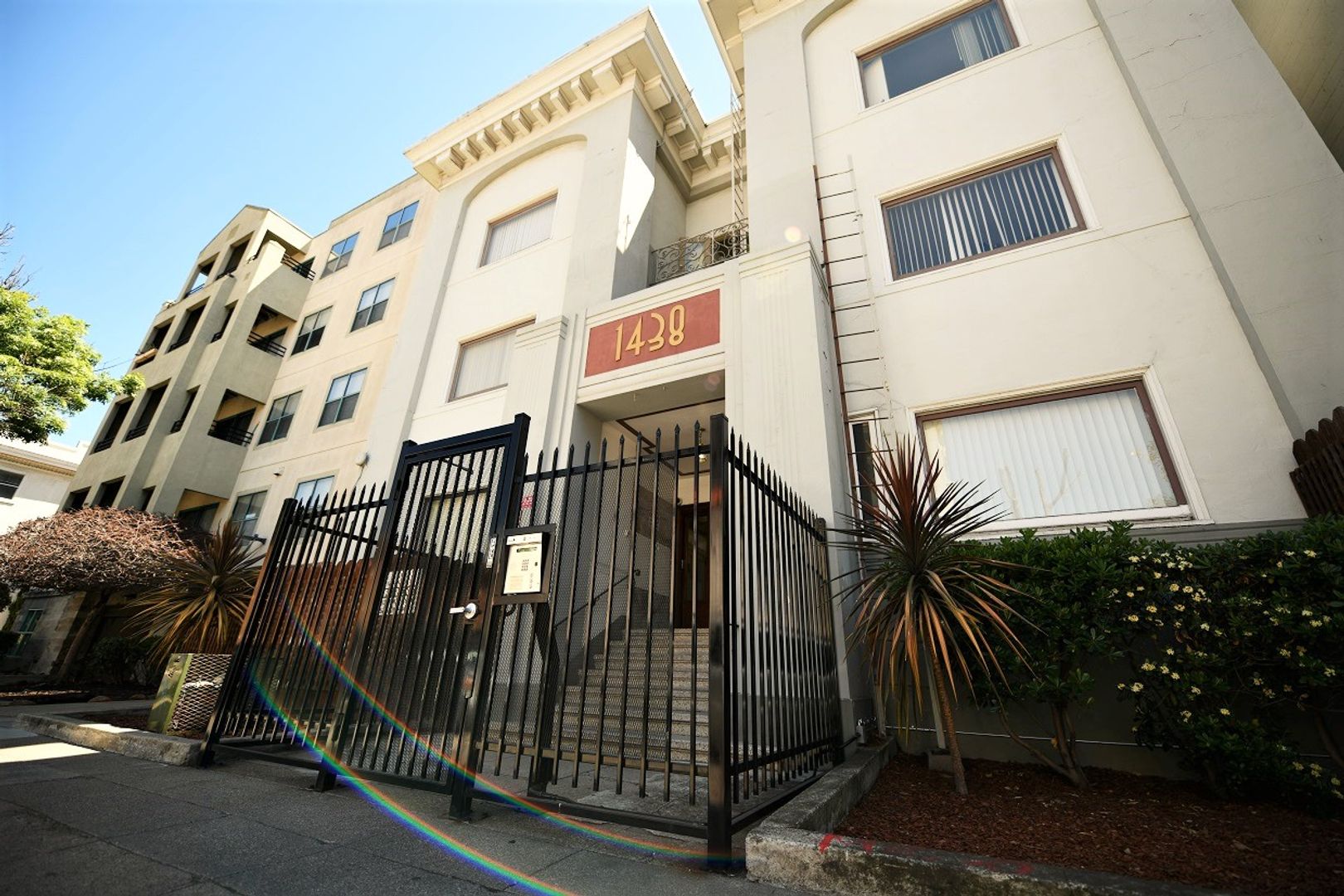 Oakland Apartment: 1438 Madison Street