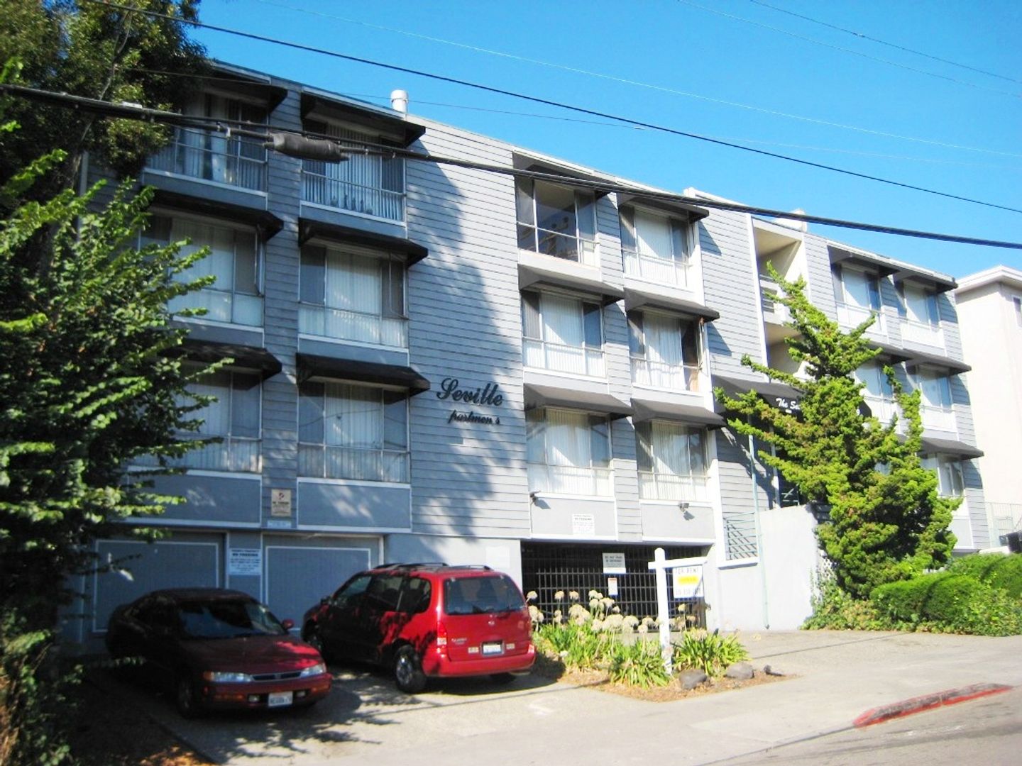 Oakland Apartment: 259 MacArthur Blvd.