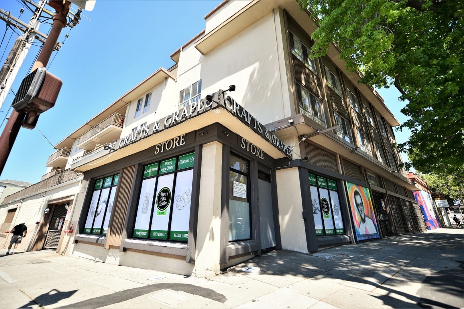 Berkeley Apartment: 2430 Dwight Way/2550 Telegraph Avenue