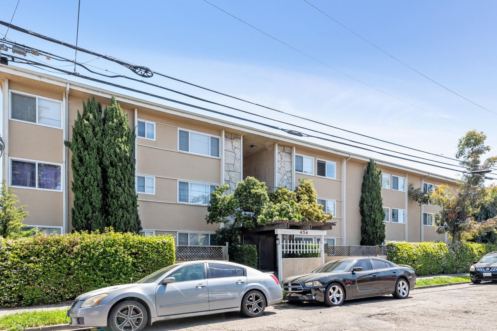 Oakland Apartment: 434 E. 17th Street