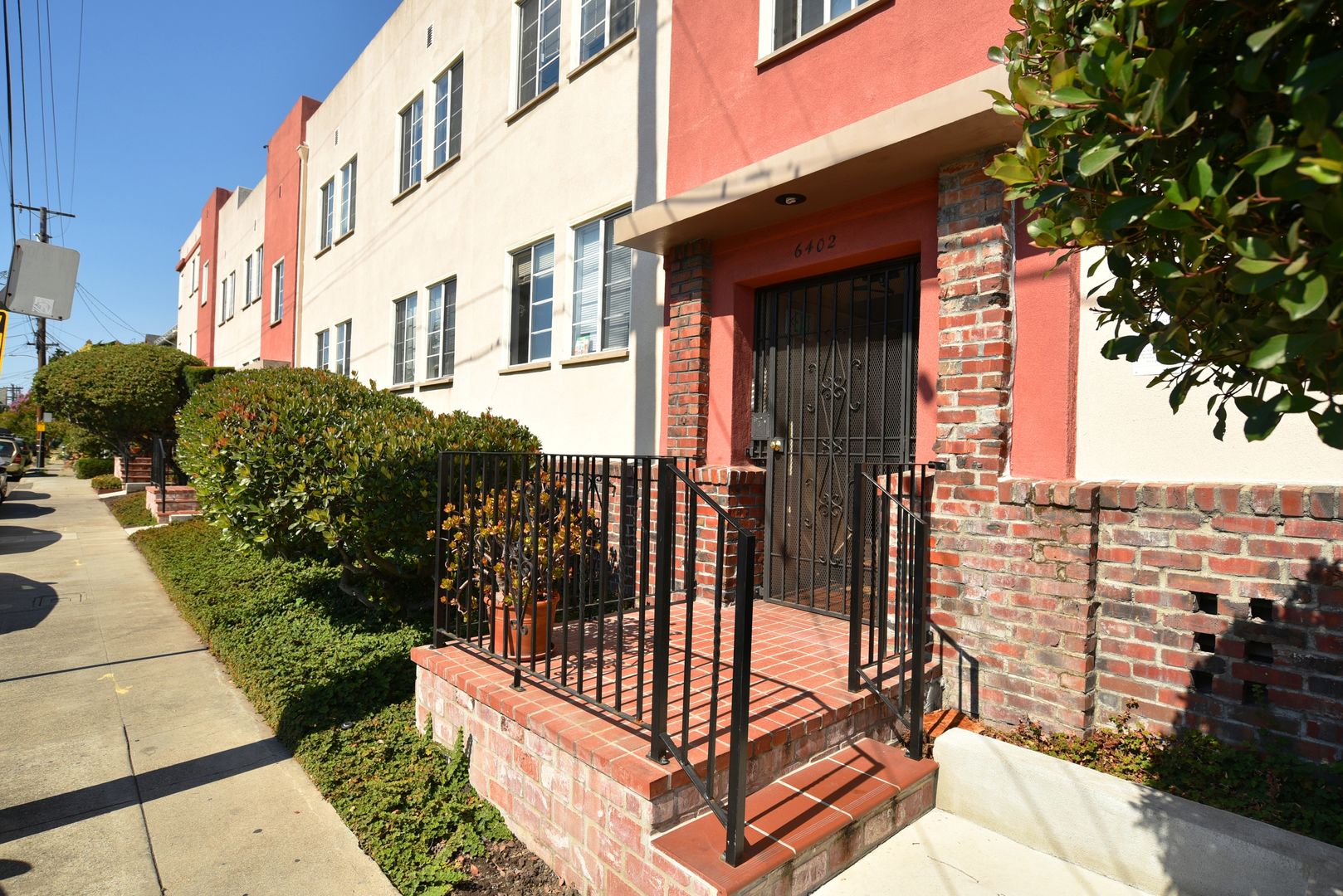 Oakland Apartment: Oakland