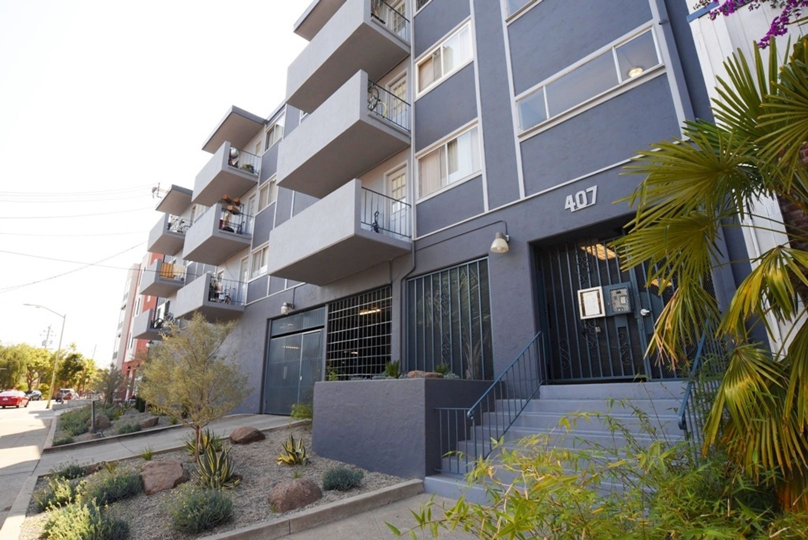 Oakland Apartment: 407 Fairmount Avenue