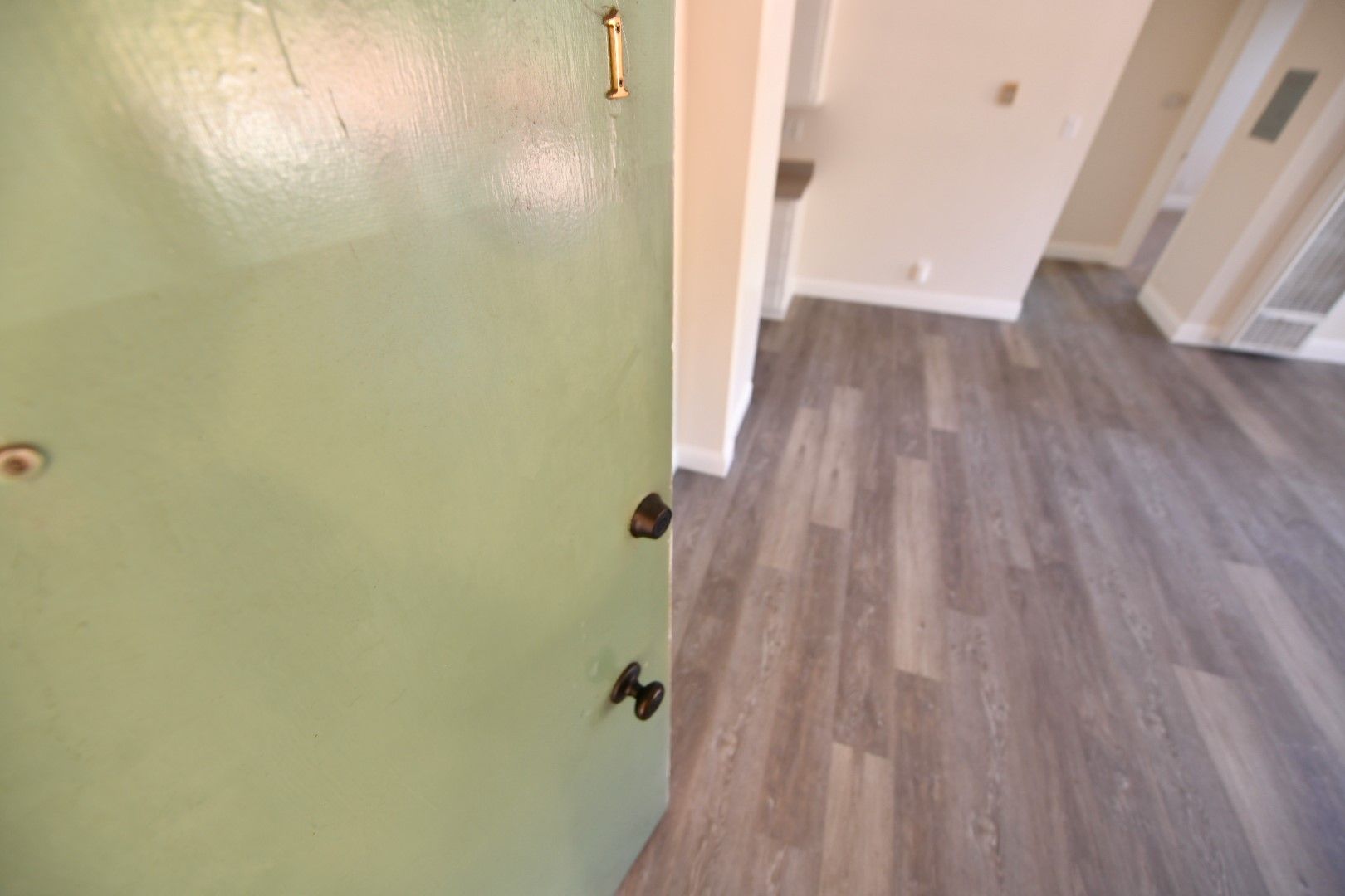 Berkeley Apartment: 2418 Dwight Way