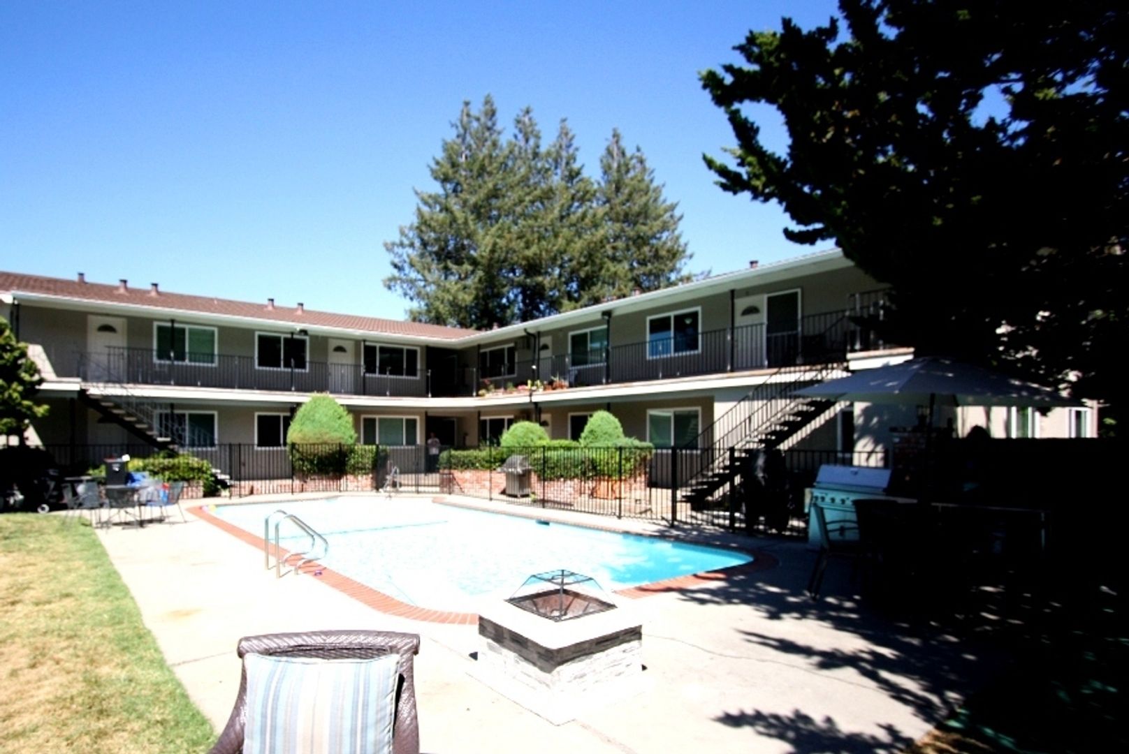 Danville Apartment: 201 W. Prospect Avenue
