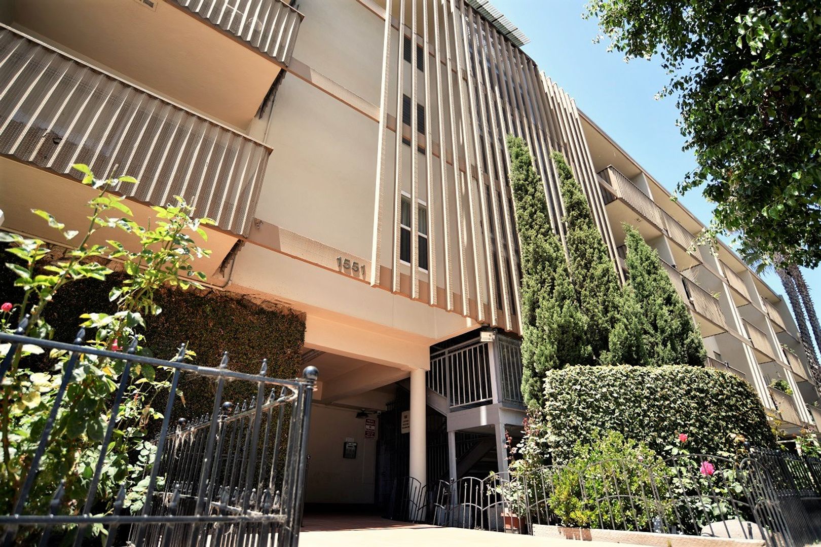 Oakland Apartment: 1551 Madison Street