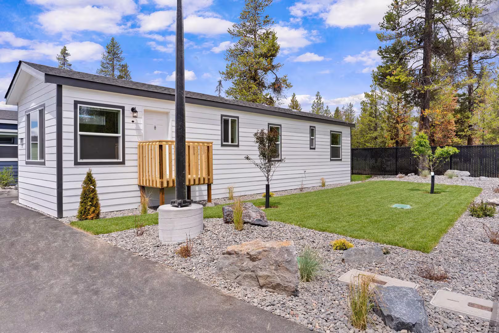 La Pine Apartment: 52663 Drafter Rd.