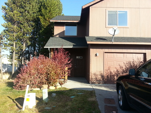 3 bed 2.5 bath duplex