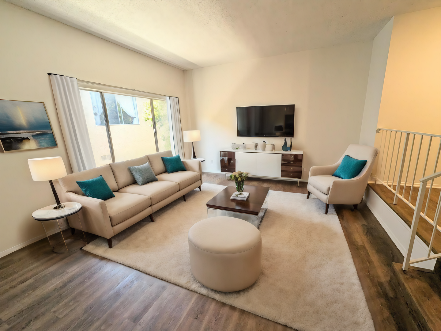 Santa Monica Apartment: 824 11th Street