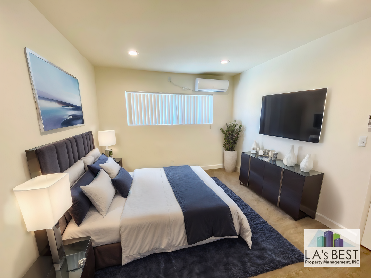 Santa Monica Apartment: 1447 Harvard Street