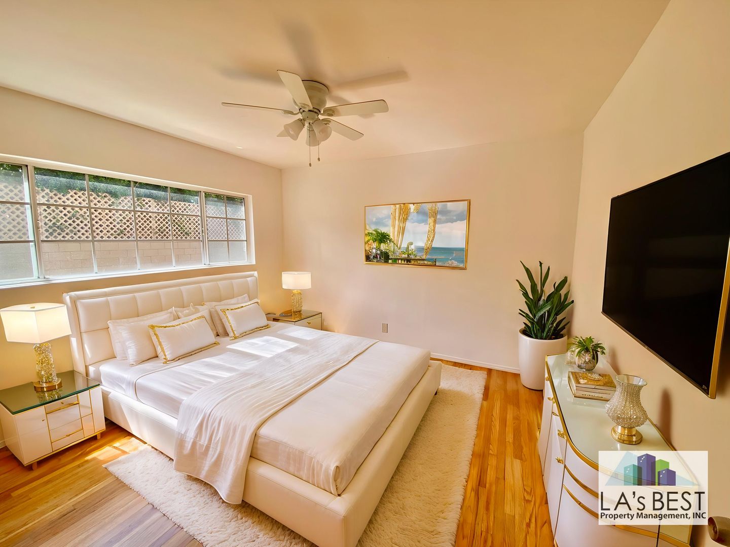 Santa Monica Apartment: 1951 22nd Street