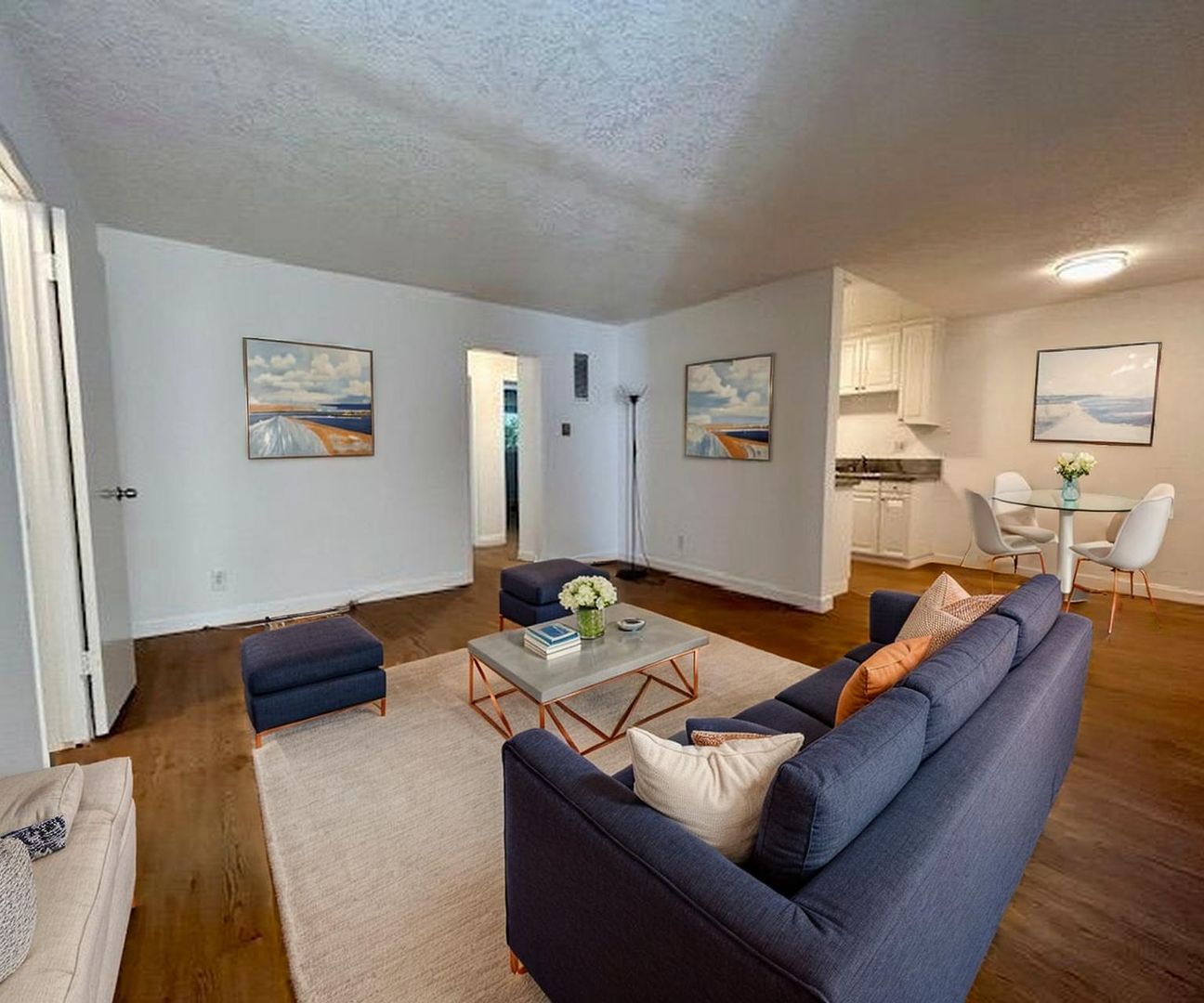 Santa Monica Apartment: 824 11th Street