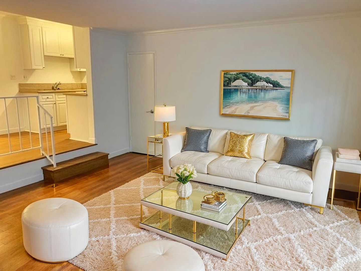 Santa Monica Apartment: 824 11th Street