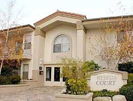 Northridge Apartment: 9600 Reseda Blvd