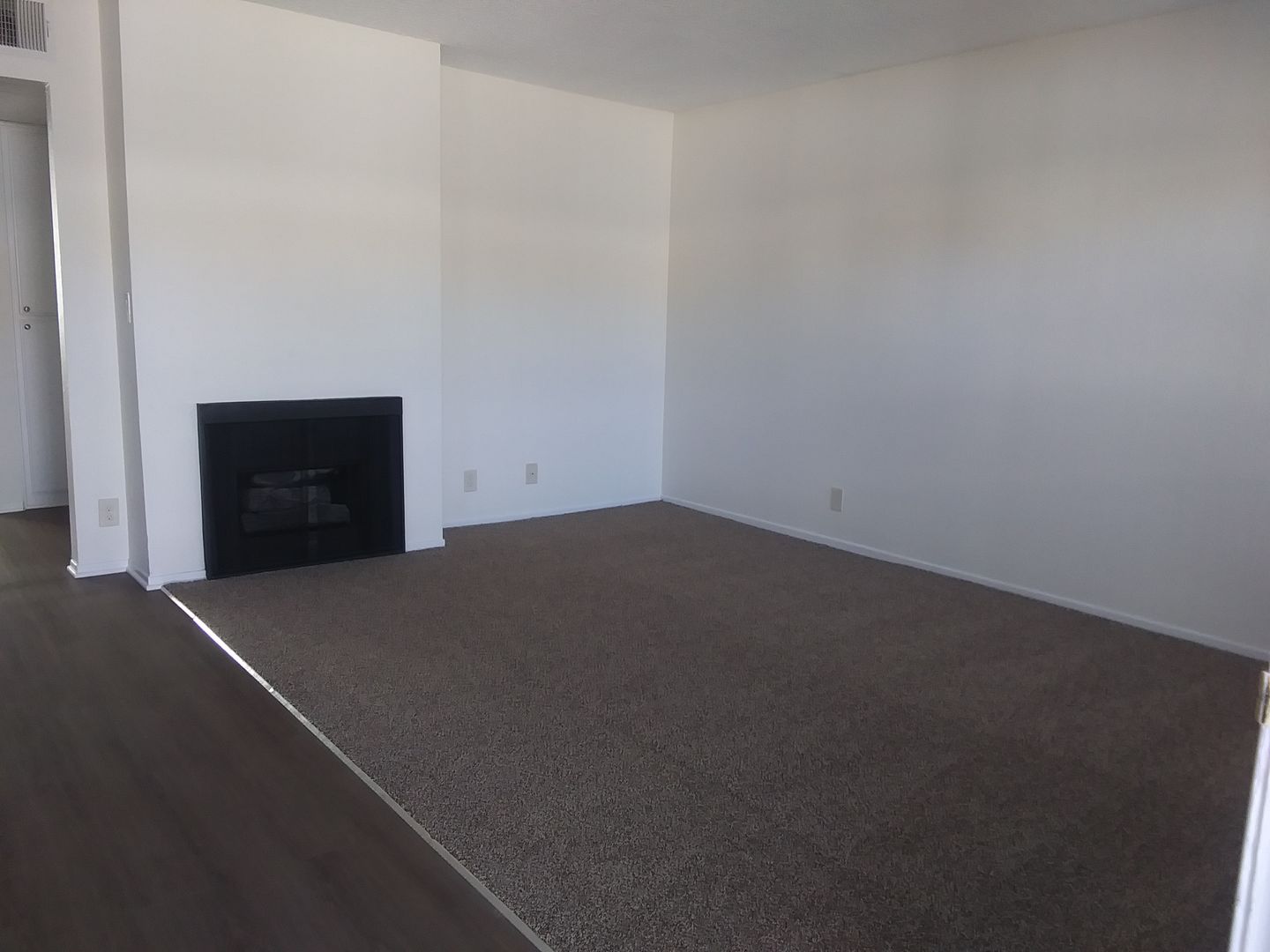 Santa Clarita Apartment: 17740 Scherzinger Lane