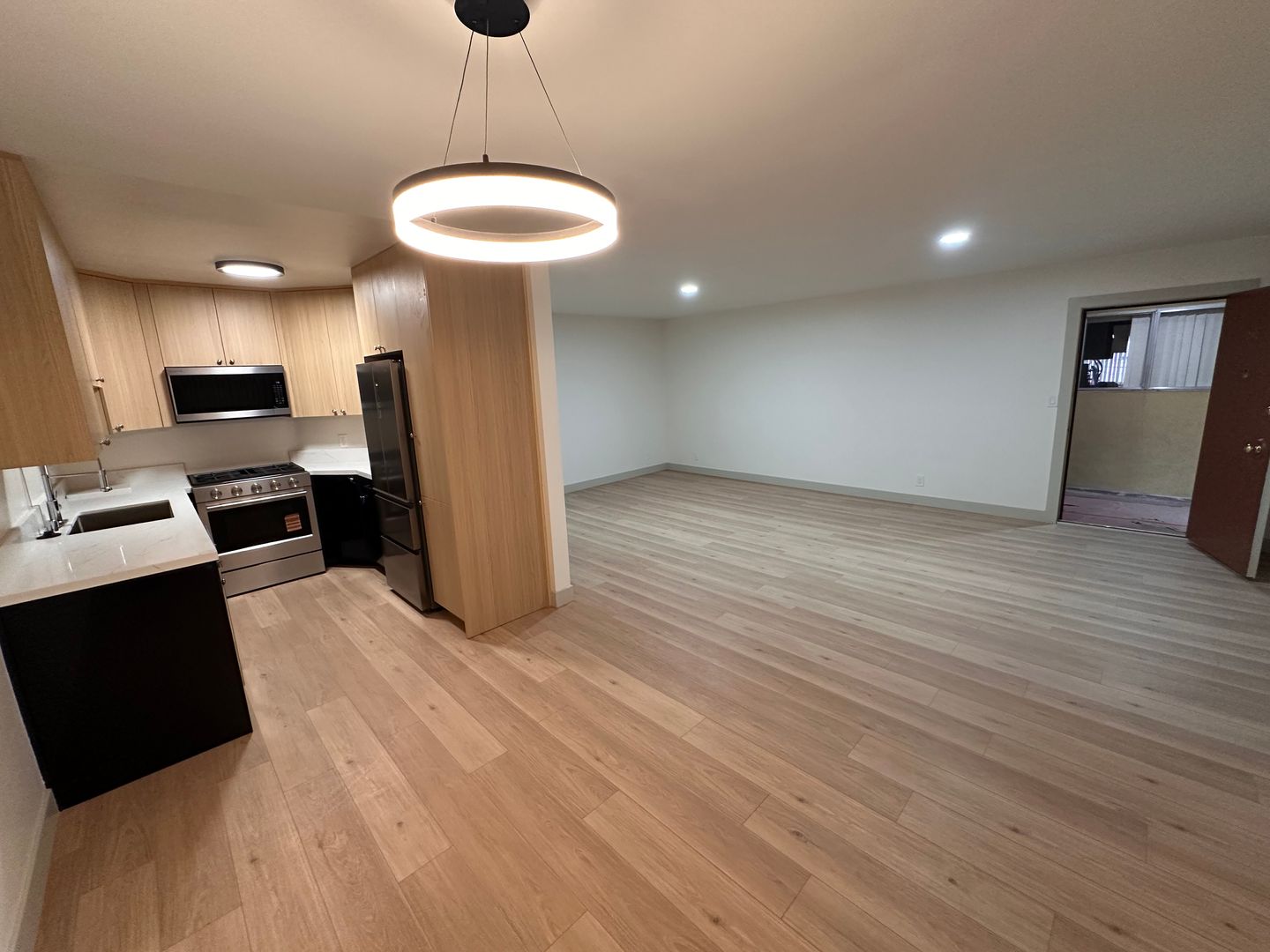 Los Angeles Apartment: 1342 N. Fuller Avenue