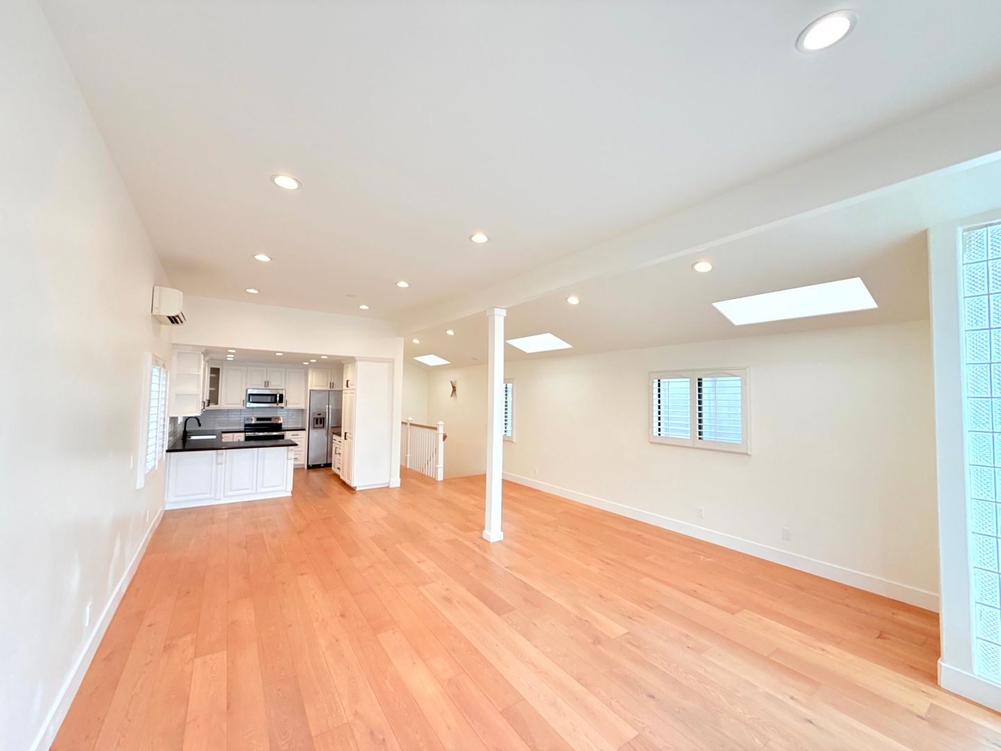 Redondo Beach House: 1737 Steinhart Avenue