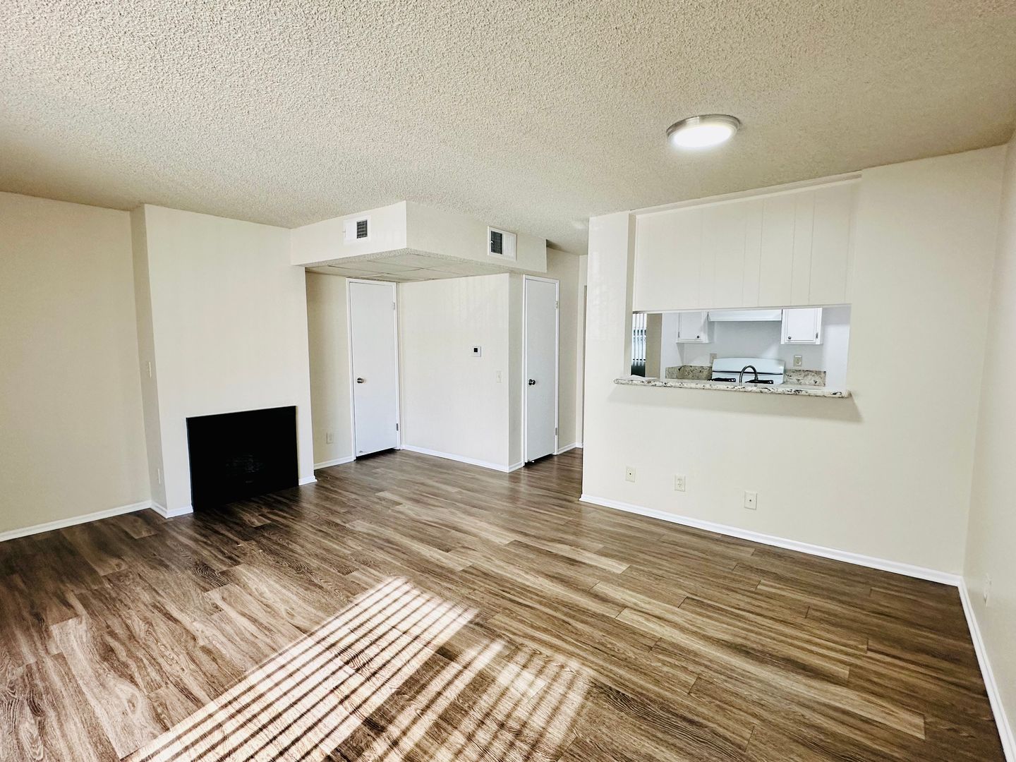 Reseda Apartment: 7259 Baird Avenue