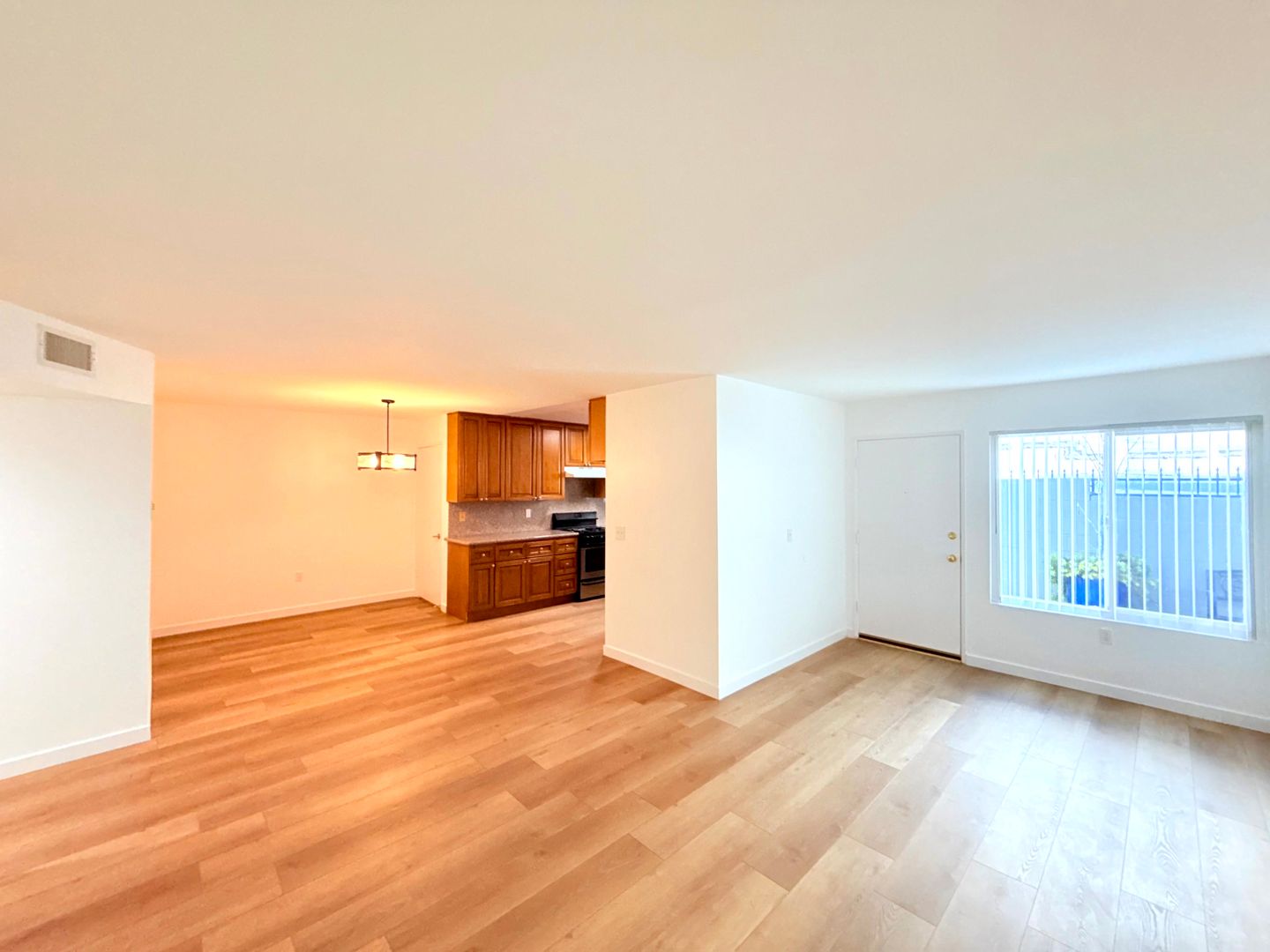 Glendale Apartment: 1059 Western Avenue