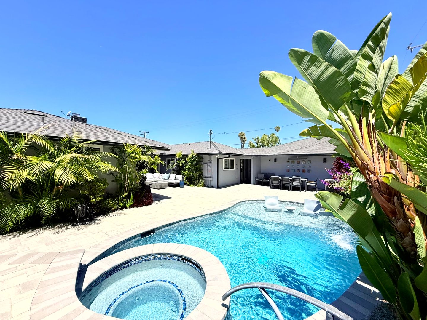 Los Angeles House: 5500 Shenandoah Avenue