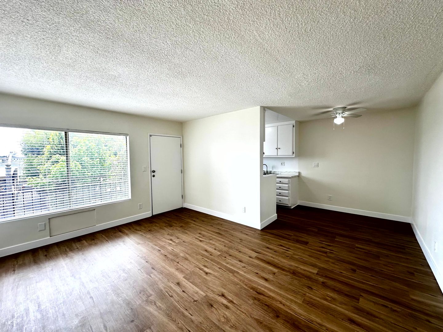 Los Angeles Apartment: 1915 W 22nd St.