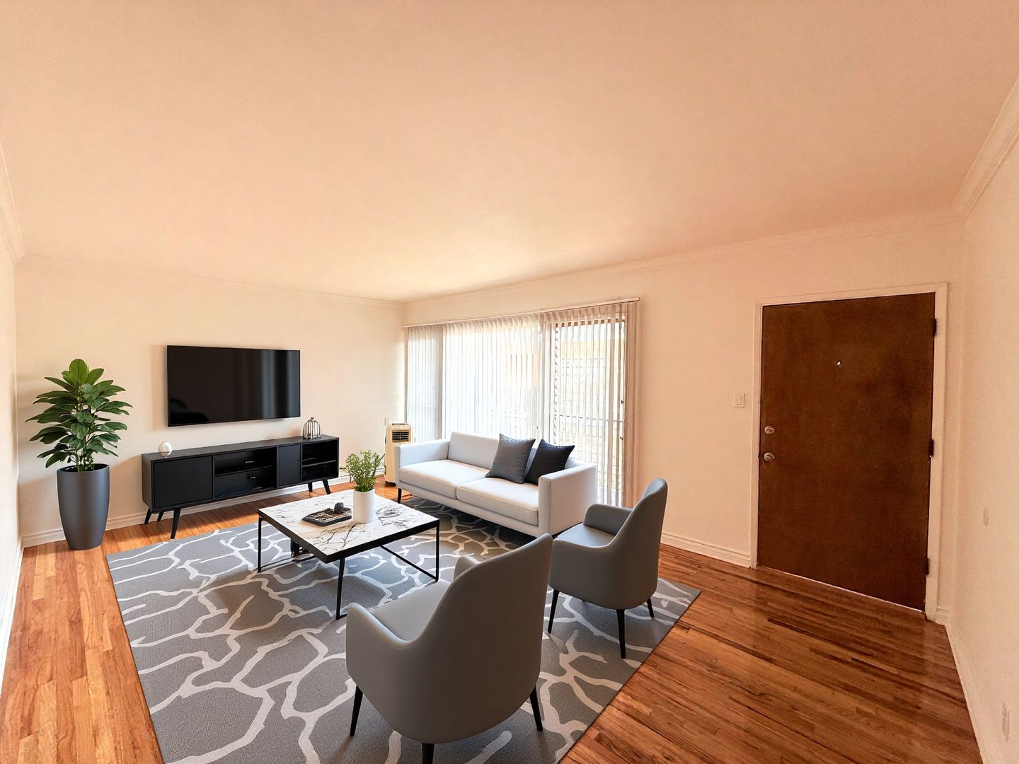 Los Angeles Apartment: 1323 N. Bronson Avenue