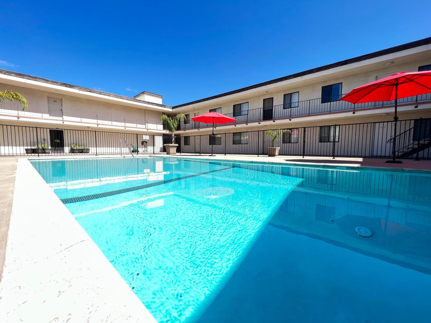 Santa Clarita Apartment: 17740 Scherzinger Lane