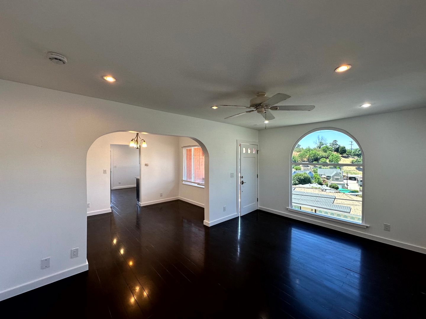 Los Angeles House: 5036 Ladd Ave.