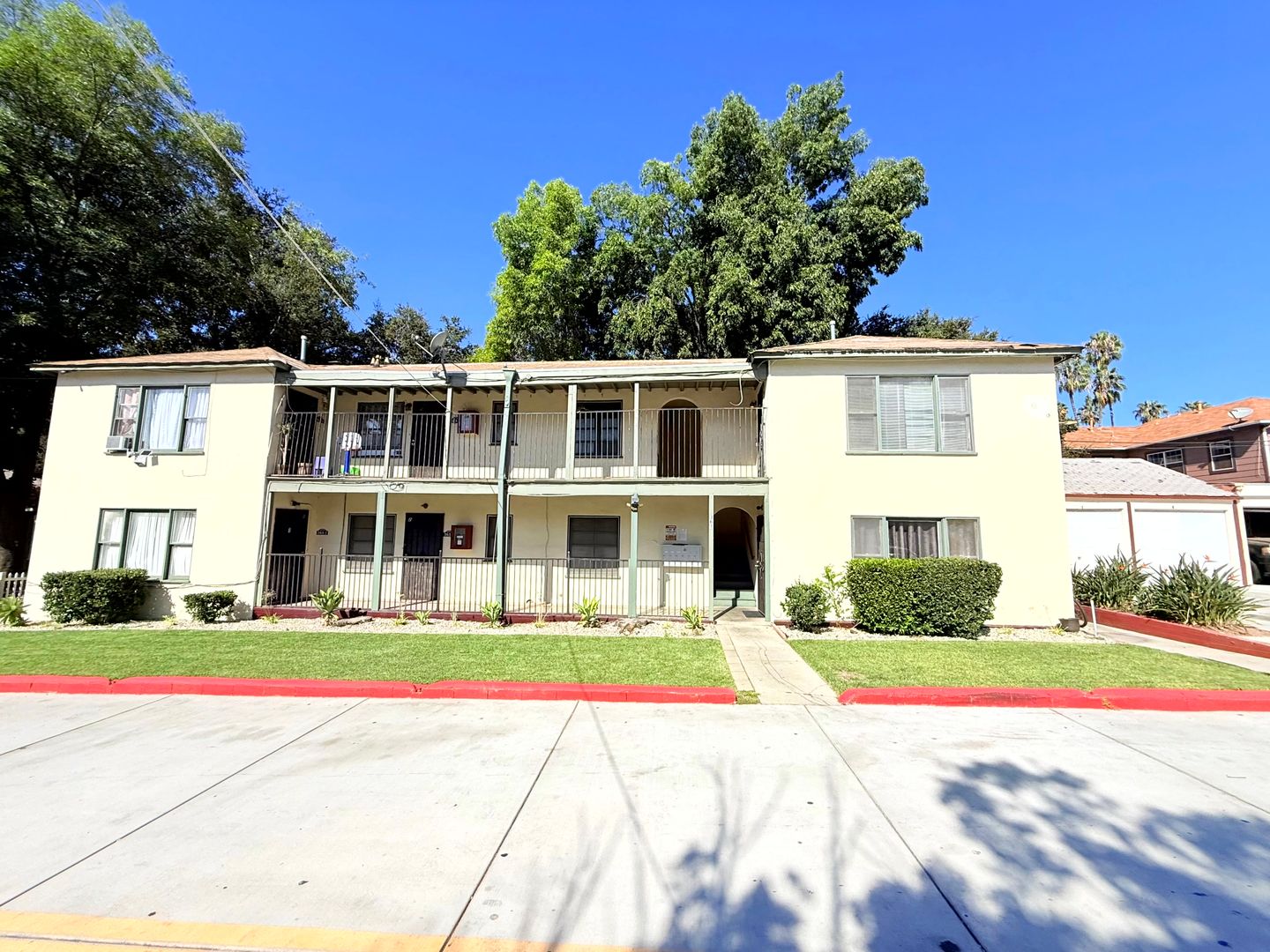 Pasadena Apartment: 357-373 E. Washington Blvd.