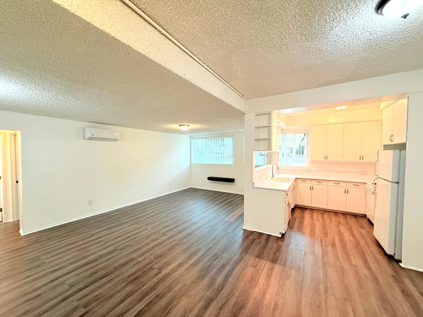 Santa Monica Apartment: 804 - 808 Princeton St